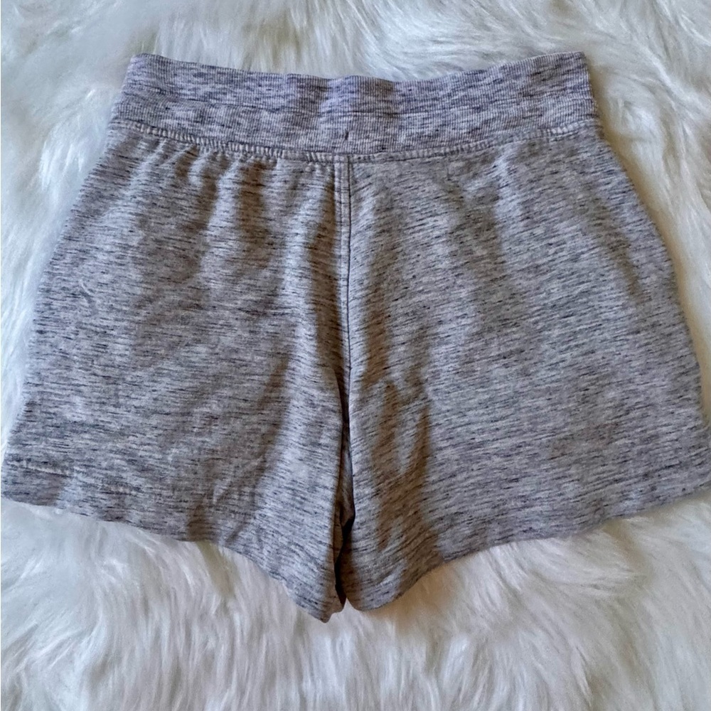Athleta  Shorts Womens Small Grey Mid Rise Drawstring Pockets Balance 4" Shortie - Picture 3 of 7